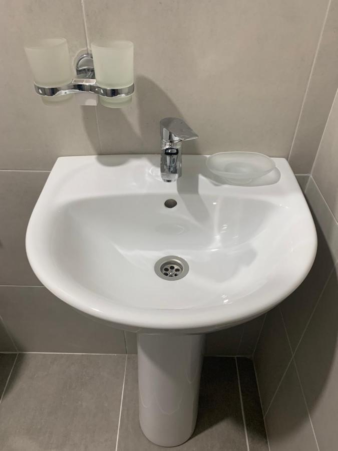 Акватика Hotel Пицунда Екстериор снимка