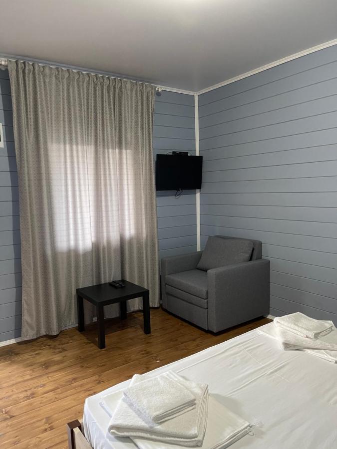 Акватика Hotel Пицунда Екстериор снимка